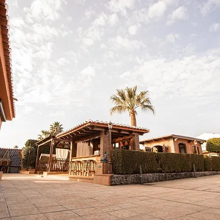 Finca Torres Motril ヴィラ